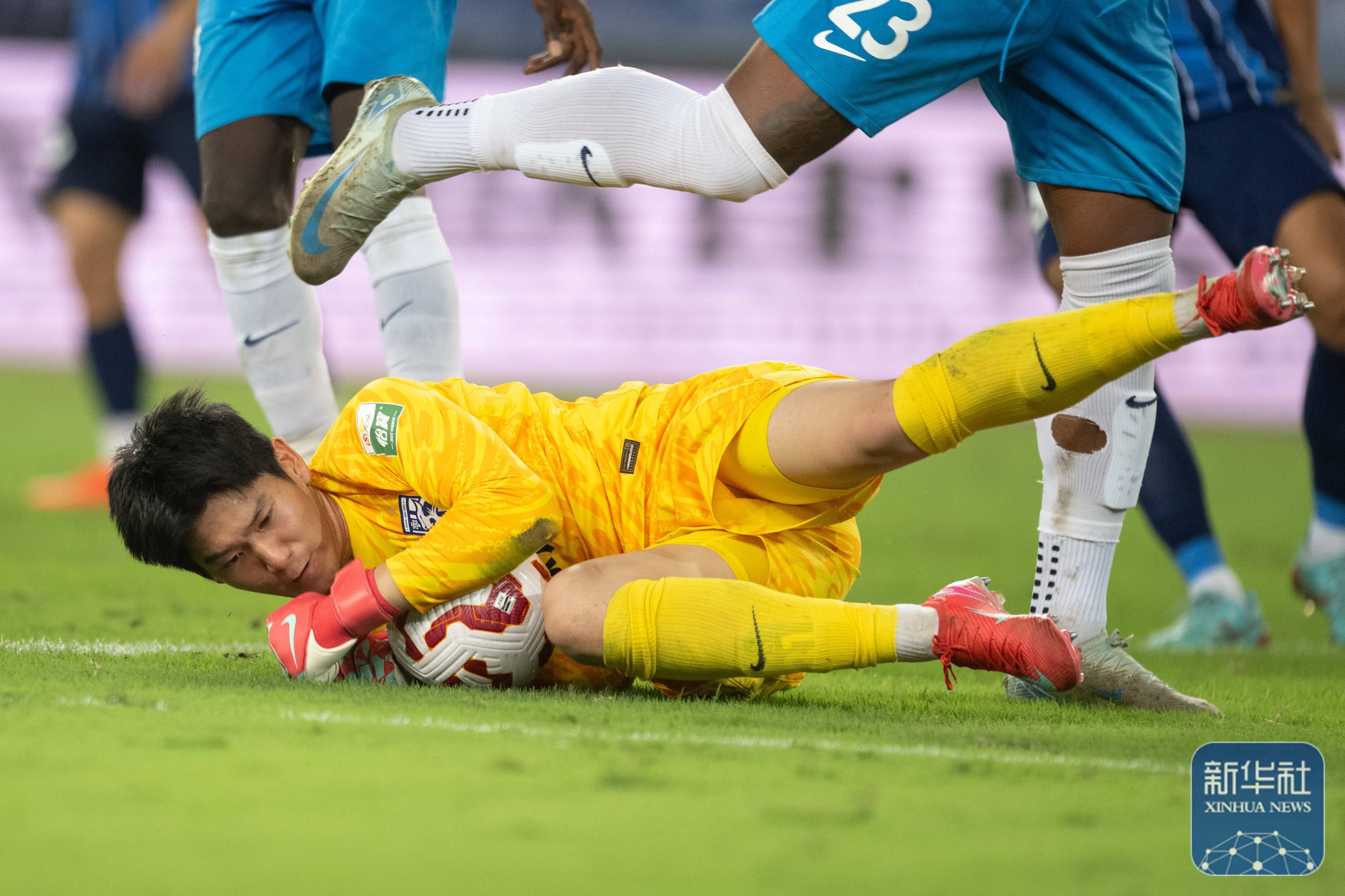 里在球队中 里在球队中