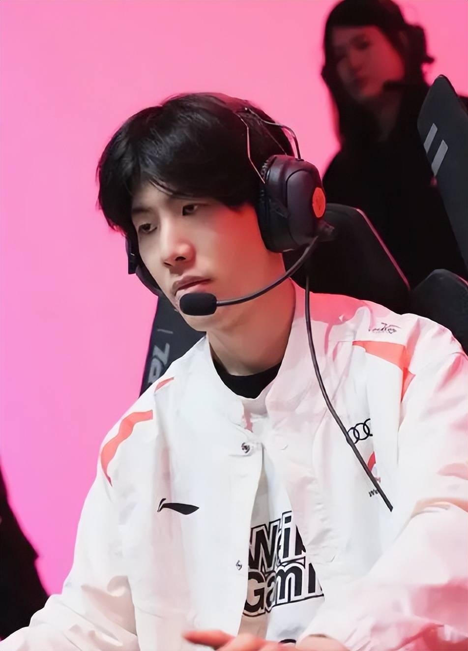 以及落在公 以及落在公